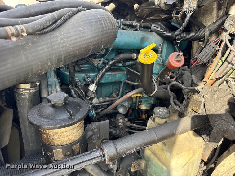 image for item EF2318 2007 International 4300 box truck