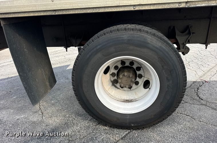 image for item EF2318 2007 International 4300 box truck