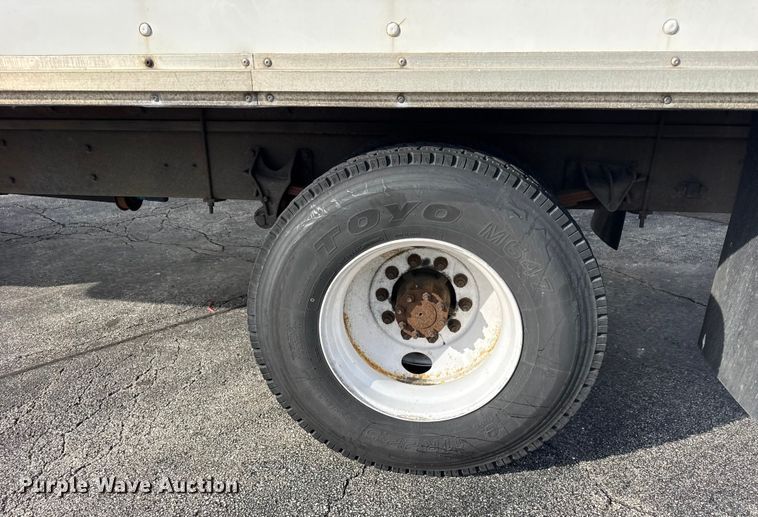 image for item EF2318 2007 International 4300 box truck