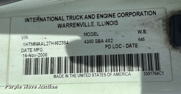 image for item EF2318 2007 International 4300 box truck
