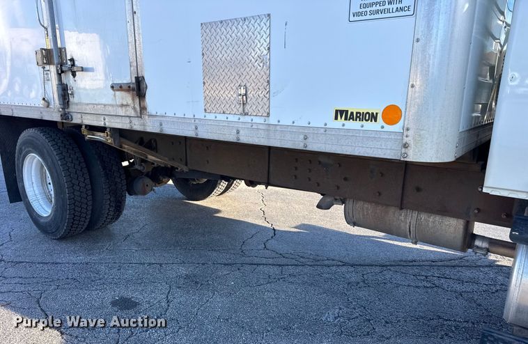 image for item EF2320 2005 International 4300 box truck