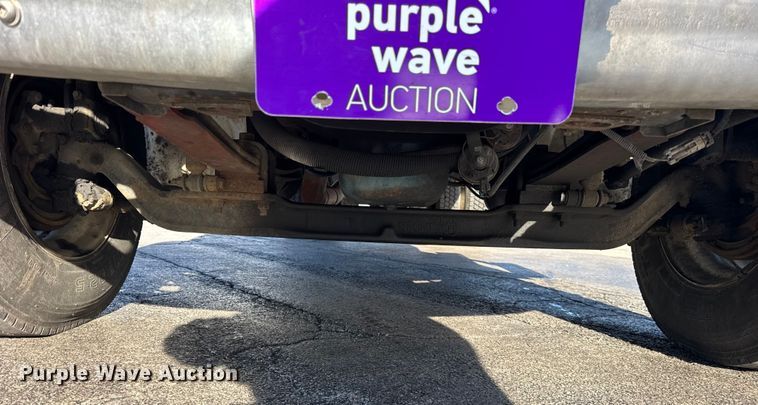 image for item EF2320 2005 International 4300 box truck