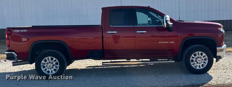 image for item EF2416 2021 Chevrolet 2500HD Ext. Cab pickup truck