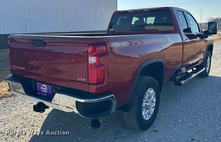 image for item EF2416 2021 Chevrolet 2500HD Ext. Cab pickup truck