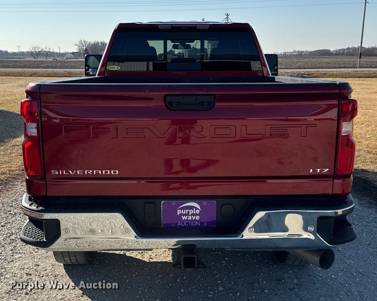 image for item EF2416 2021 Chevrolet 2500HD Ext. Cab pickup truck