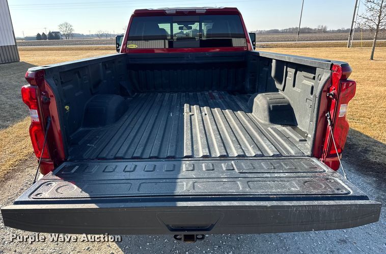 image for item EF2416 2021 Chevrolet 2500HD Ext. Cab pickup truck
