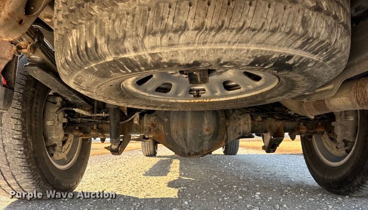 image for item EF2416 2021 Chevrolet 2500HD Ext. Cab pickup truck