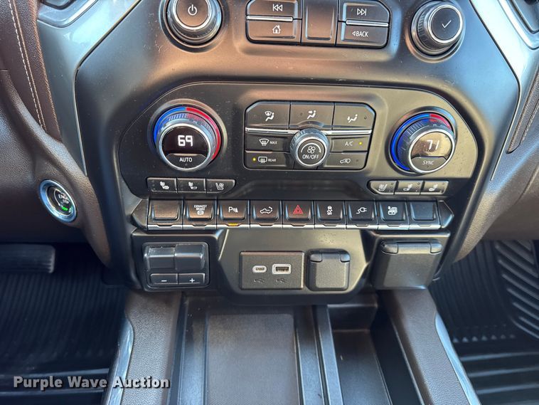 image for item EF2416 2021 Chevrolet 2500HD Ext. Cab pickup truck