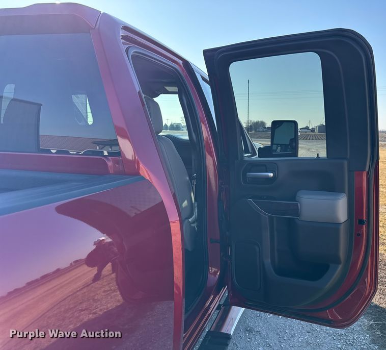 image for item EF2416 2021 Chevrolet 2500HD Ext. Cab pickup truck