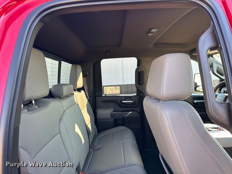 image for item EF2416 2021 Chevrolet 2500HD Ext. Cab pickup truck