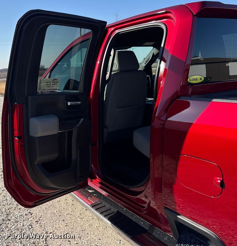 image for item EF2416 2021 Chevrolet 2500HD Ext. Cab pickup truck