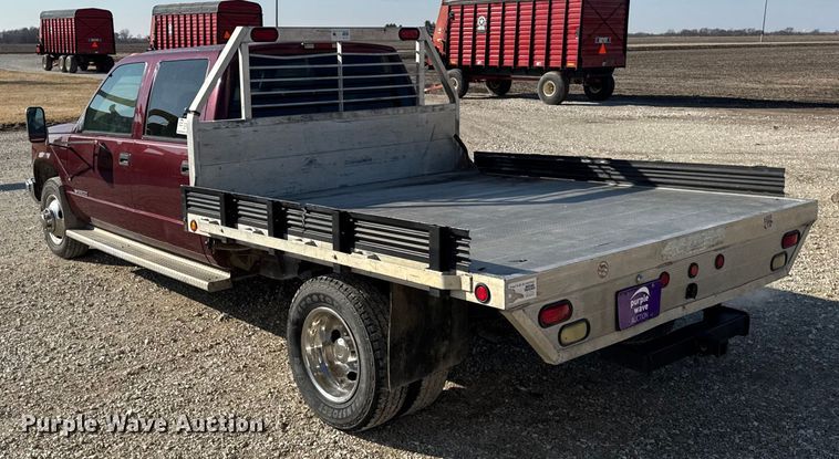image for item EF2417 1997 Chevrolet C3500 Crew Cab flatbed pickup truck