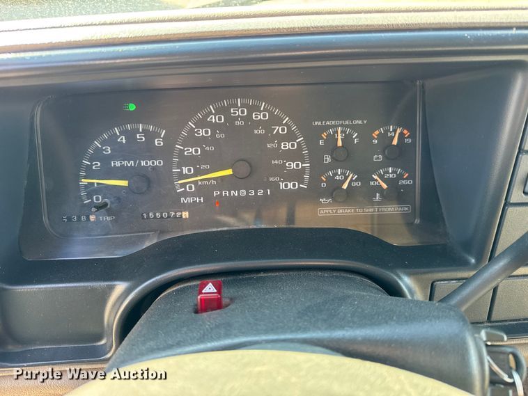 image for item EF2417 1997 Chevrolet C3500 Crew Cab flatbed pickup truck