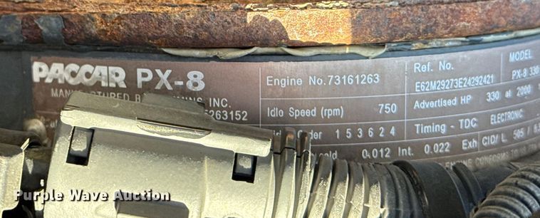 image for item EG1753 2011 Peterbilt 348 rollback truck