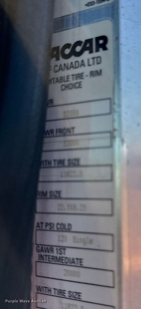 image for item EG1753 2011 Peterbilt 348 rollback truck