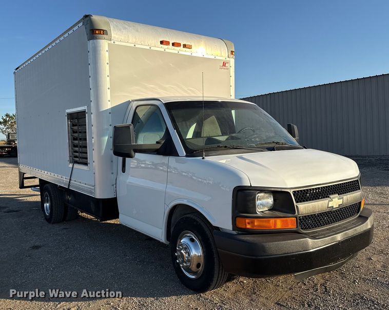 image for item EG1767 2012 Chevrolet Express box truck