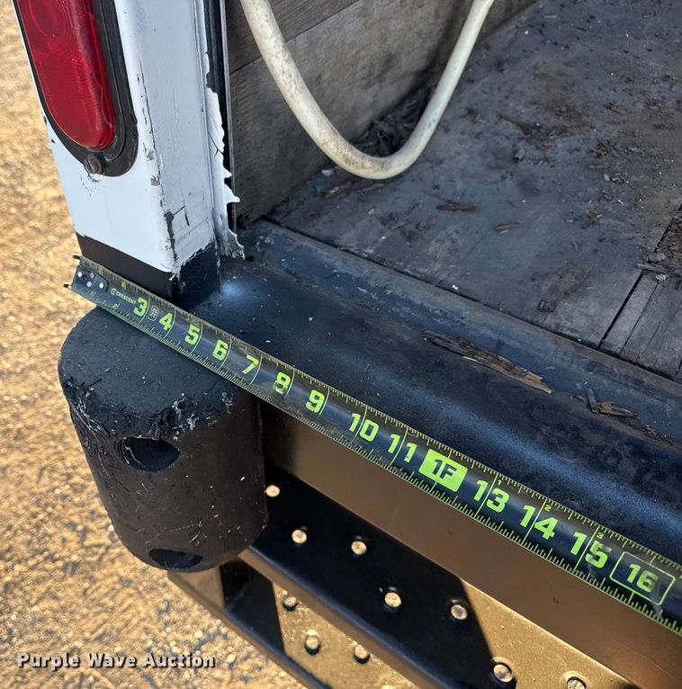 image for item EG1767 2012 Chevrolet Express box truck