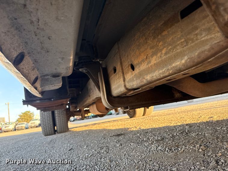 image for item EG1767 2012 Chevrolet Express box truck