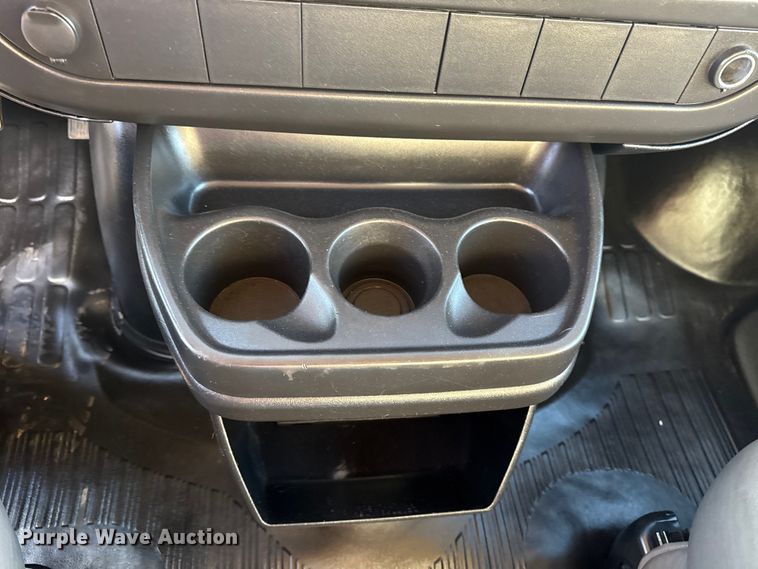 image for item EG1767 2012 Chevrolet Express box truck