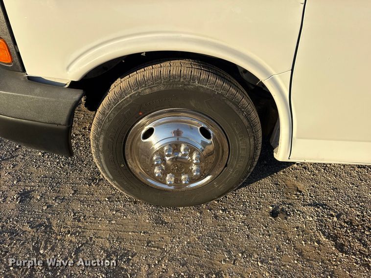 image for item EG1767 2012 Chevrolet Express box truck