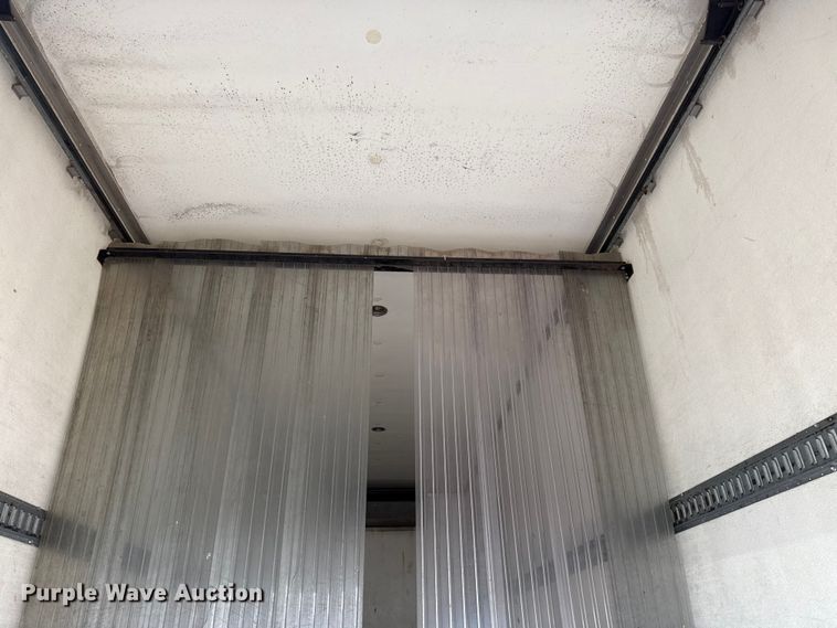 image for item EG1817 2013 Kenworth T660 box truck