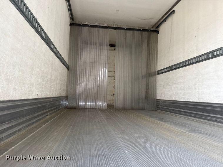 image for item EG1817 2013 Kenworth T660 box truck