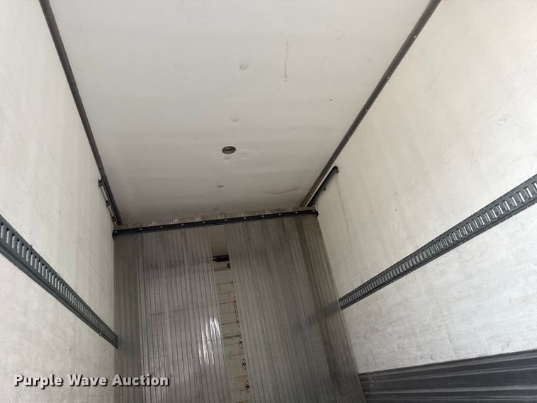 image for item EG1817 2013 Kenworth T660 box truck