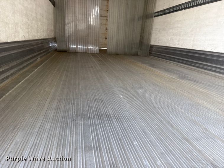 image for item EG1817 2013 Kenworth T660 box truck