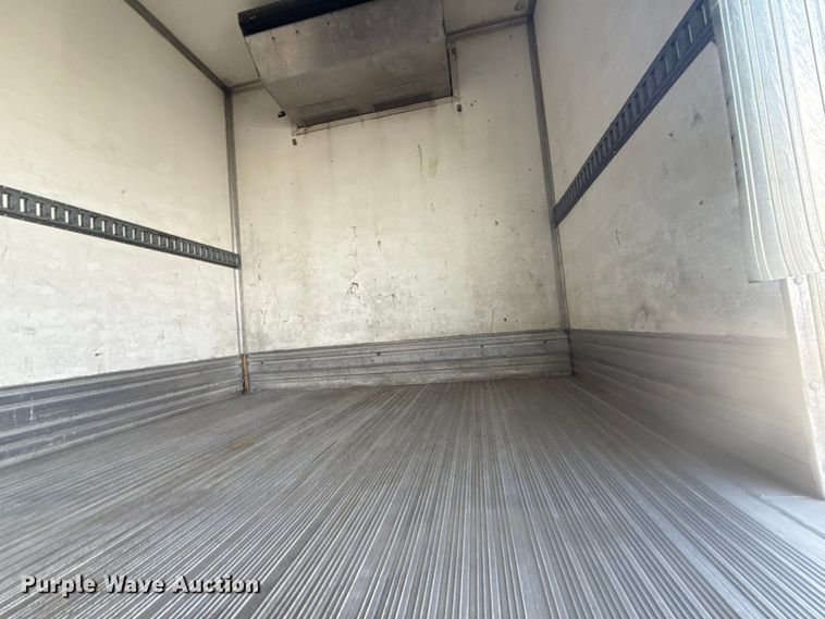 image for item EG1817 2013 Kenworth T660 box truck