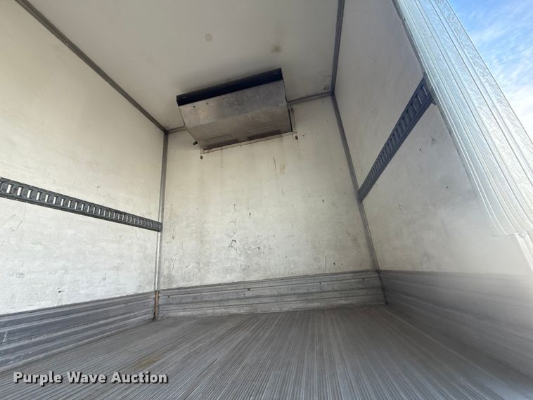 image for item EG1817 2013 Kenworth T660 box truck