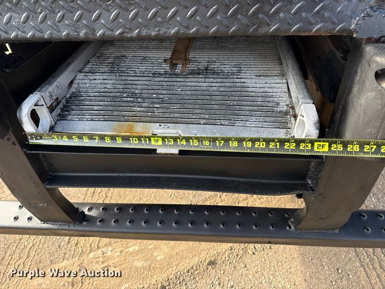 image for item EG1817 2013 Kenworth T660 box truck