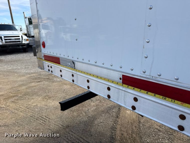 image for item EG1817 2013 Kenworth T660 box truck