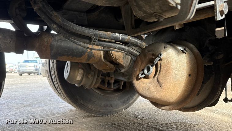 image for item EG1817 2013 Kenworth T660 box truck