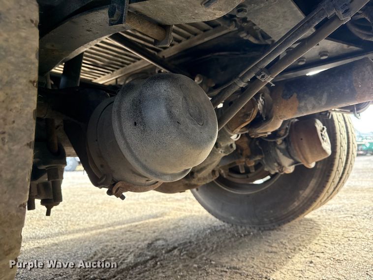 image for item EG1817 2013 Kenworth T660 box truck