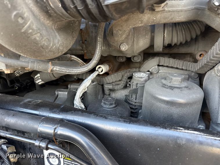 image for item EG1817 2013 Kenworth T660 box truck