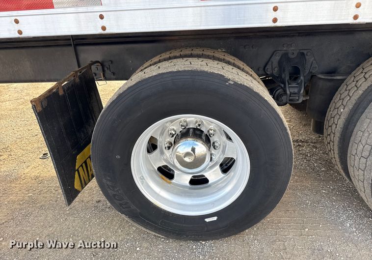 image for item EG1817 2013 Kenworth T660 box truck