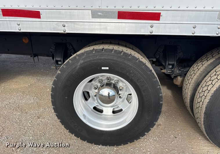 image for item EG1817 2013 Kenworth T660 box truck