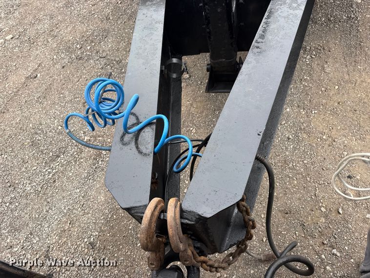 image for item EG2015 2009 Towmaster T-40 equipment trailer