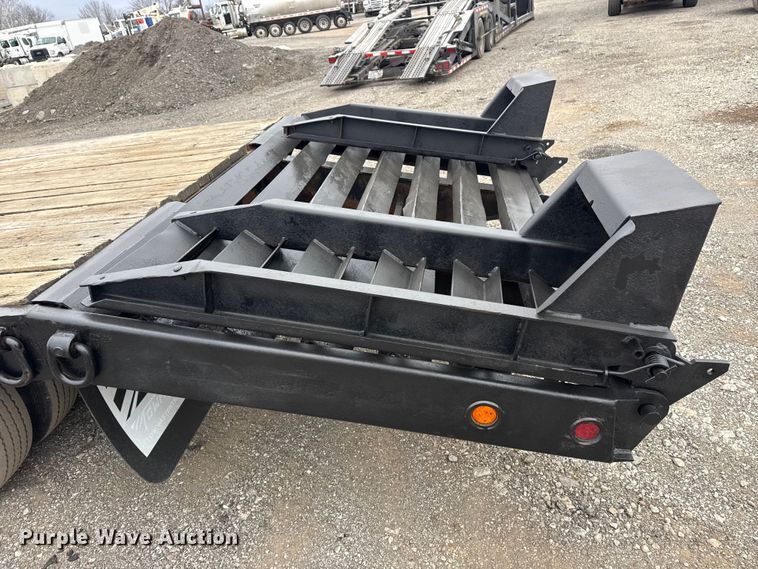 image for item EG2015 2009 Towmaster T-40 equipment trailer