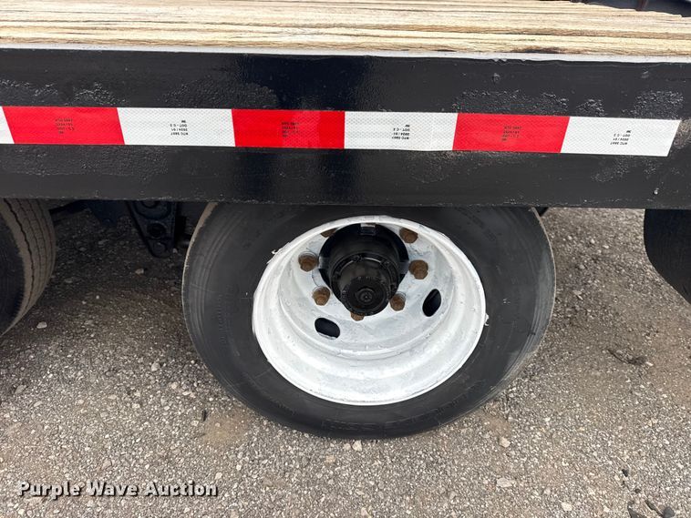 image for item EG2015 2009 Towmaster T-40 equipment trailer