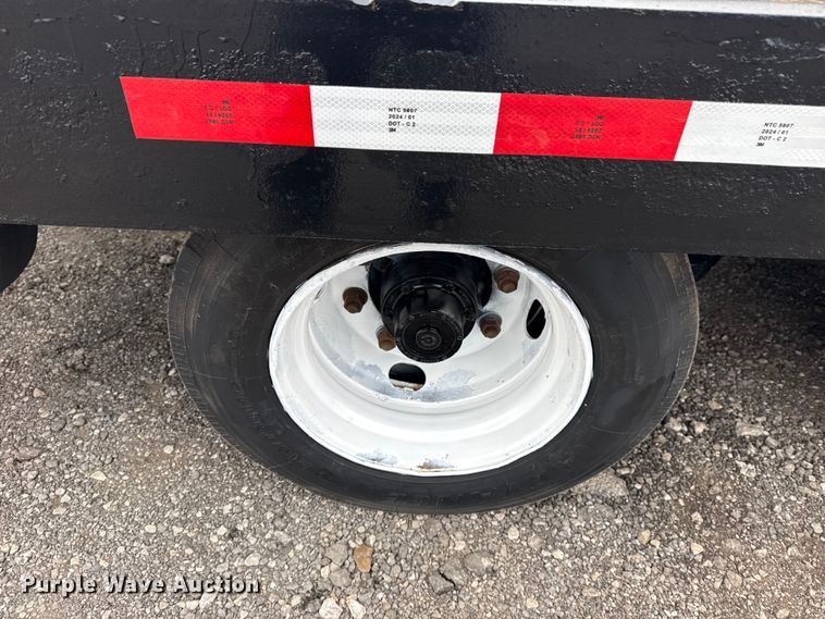 image for item EG2015 2009 Towmaster T-40 equipment trailer