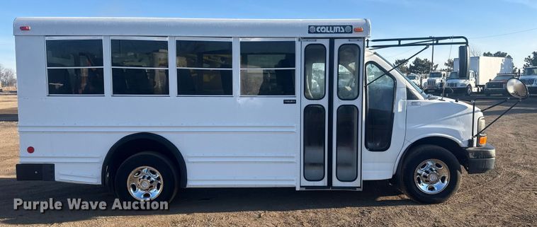 image for item EG2042 2007 Chevrolet Express bus