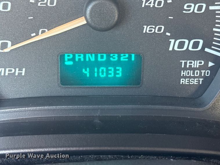 image for item EG2042 2007 Chevrolet Express bus