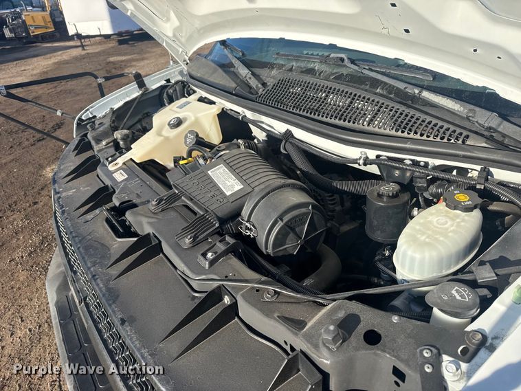 image for item EG2042 2007 Chevrolet Express bus