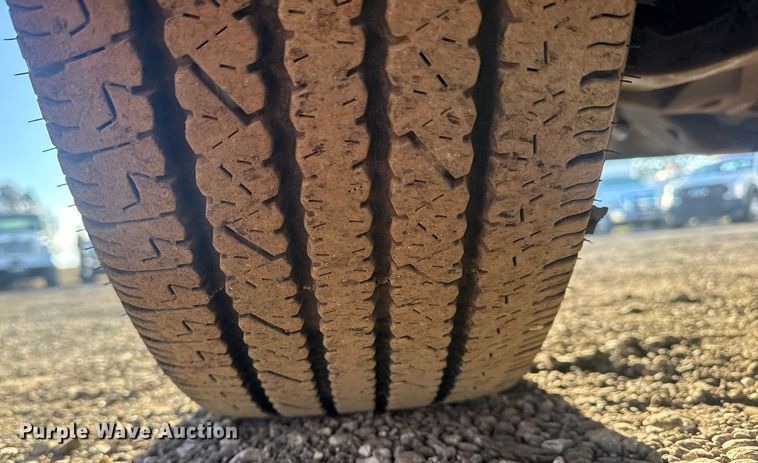 image for item EG2042 2007 Chevrolet Express bus