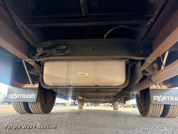 image for item EG2074 2009 Ford E450 Super Duty shuttle bus