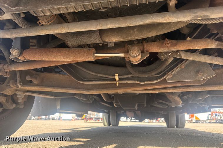 image for item EG2074 2009 Ford E450 Super Duty shuttle bus