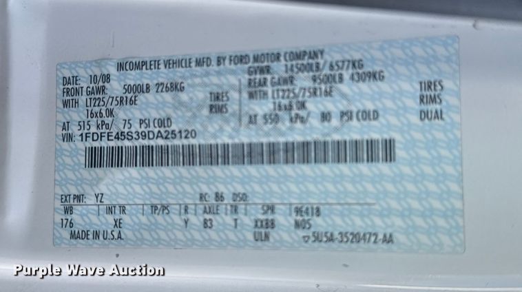 image for item EG2074 2009 Ford E450 Super Duty shuttle bus