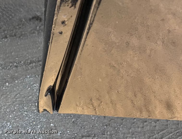 image for item EG2080 2019 Chevrolet 5500HD flatbed truck