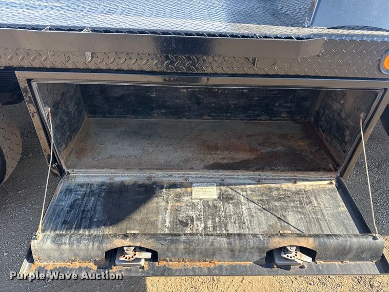 image for item EG2080 2019 Chevrolet 5500HD flatbed truck